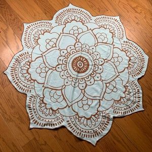 VIX by Paulahermanny Blue lotus shaped beach towel